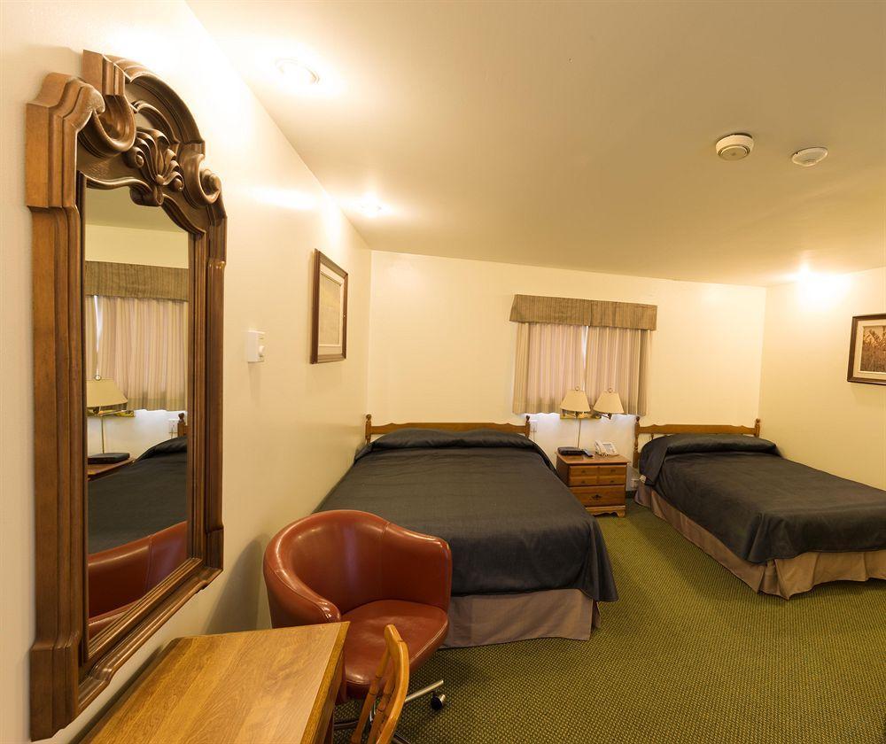 Tundra Inn チャーチル エクステリア 写真